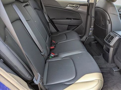 Used 2024 Kia Sportage EX FWD image 30