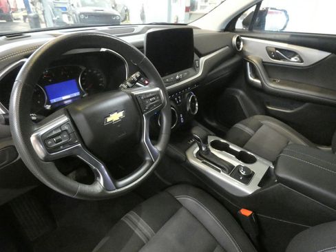 Used 2024 Chevrolet Blazer LT w/ Convenience Package FWD image 8