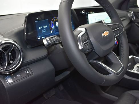 New 2026 Chevrolet Equinox LT w/ Convenience Package II image 12