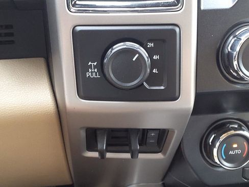 Used 2019 Ford F350 Lariat w/ Lariat Value Package image 9