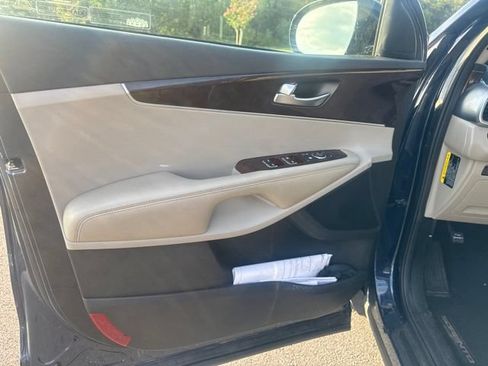 Used 2018 Kia Sorento AWD image 13