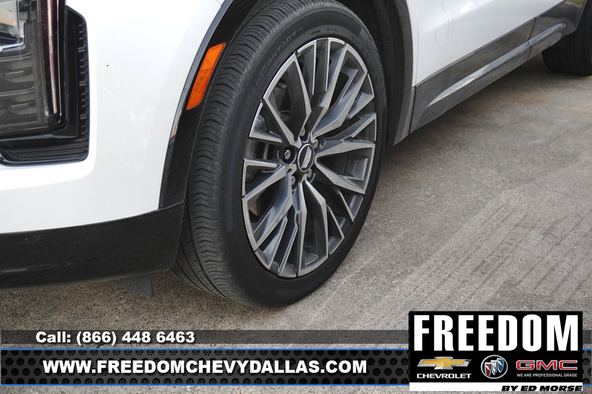 Certified 2025 Cadillac XT4 Sport FWD image 10