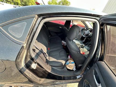 Used 2013 Dodge Dart SXT FWD image 22