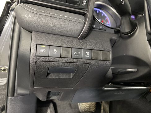 Used 2021 Toyota Camry SE AWD/4WD image 20