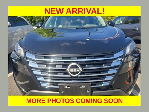 Used 2025 Nissan Rogue SV AWD/4WD image 1