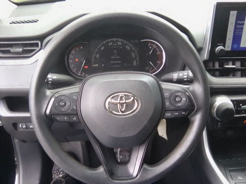 Used 2023 Toyota RAV4 LE FWD image 9