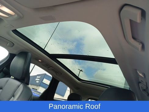 Used 2022 Volvo XC60 B5 Momentum w/ Advanced Package image 22