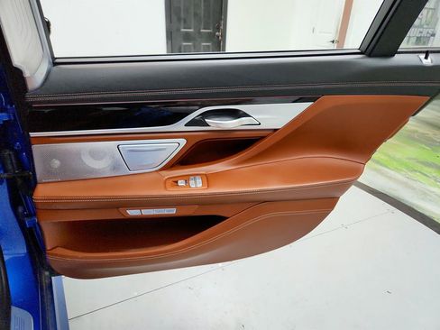 Used 2018 BMW M760i xDrive AWD/4WD image 31