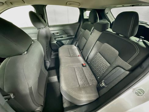 Used 2025 Nissan Kicks SV AWD/4WD image 25