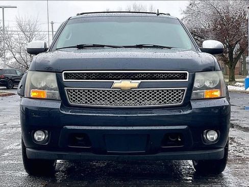 Used 2008 Chevrolet Avalanche LTZ image 3