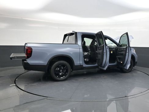 Used 2026 Honda Ridgeline Black Edition image 37