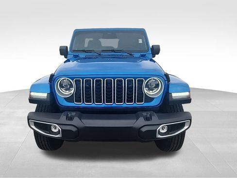 New 2026 Jeep Wrangler Unlimited Sahara AWD/4WD image 13