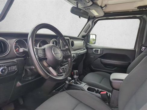 Used 2022 Jeep Wrangler Sport AWD/4WD image 8