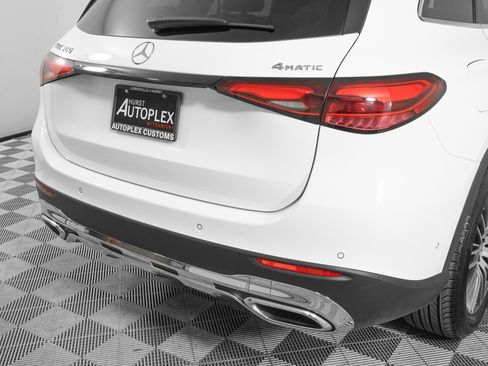 Used 2025 Mercedes-Benz GLC 300 GLC 300 image 32