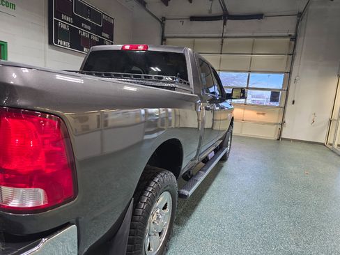 Used 2017 RAM 3500 Tradesman w/ Chrome Appearance Group image 7