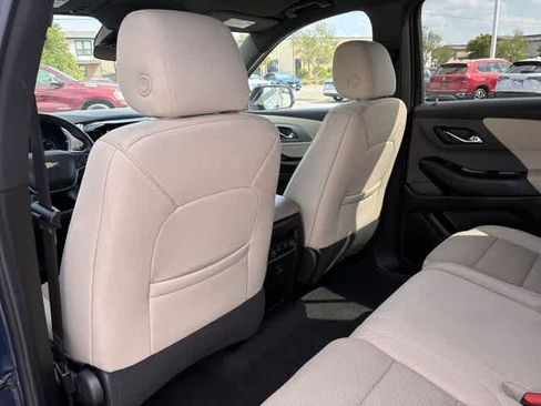 Used 2023 Chevrolet Traverse LS FWD image 19