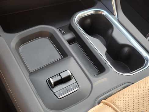 New 2026 GMC Sierra 3500 Denali w/ Denali Reserve Package image 23