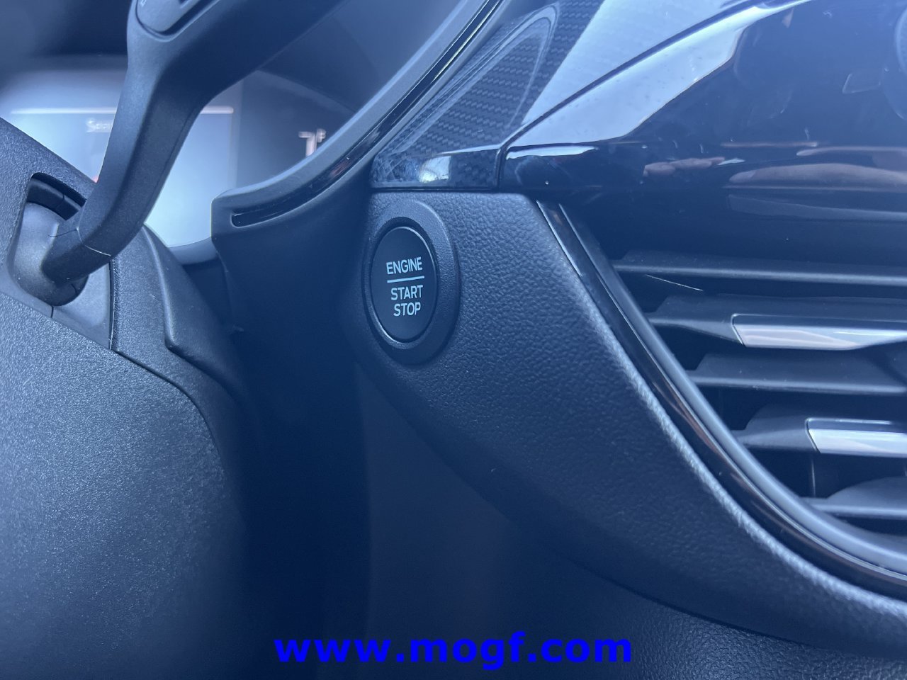 Certified 2025 Ford Escape ST-Line FWD image 6
