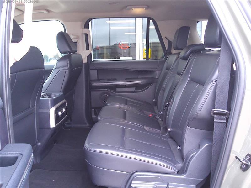 Used 2024 Ford Expedition Max XLT AWD/4WD image 6