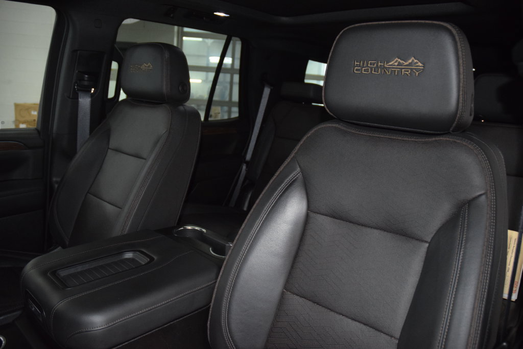 Used 2023 Chevrolet Tahoe High Country AWD/4WD image 41