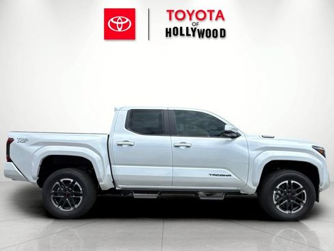 New 2026 Toyota Tacoma TRD Sport AWD/4WD image 3