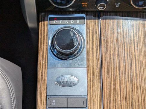 Used 2018 Land Rover Range Rover HSE AWD/4WD image 12