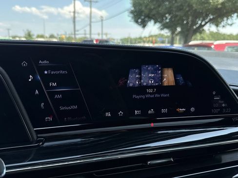 Used 2021 Cadillac Escalade ESV Sport w/ LPO, ONYX Package AWD/4WD image 18