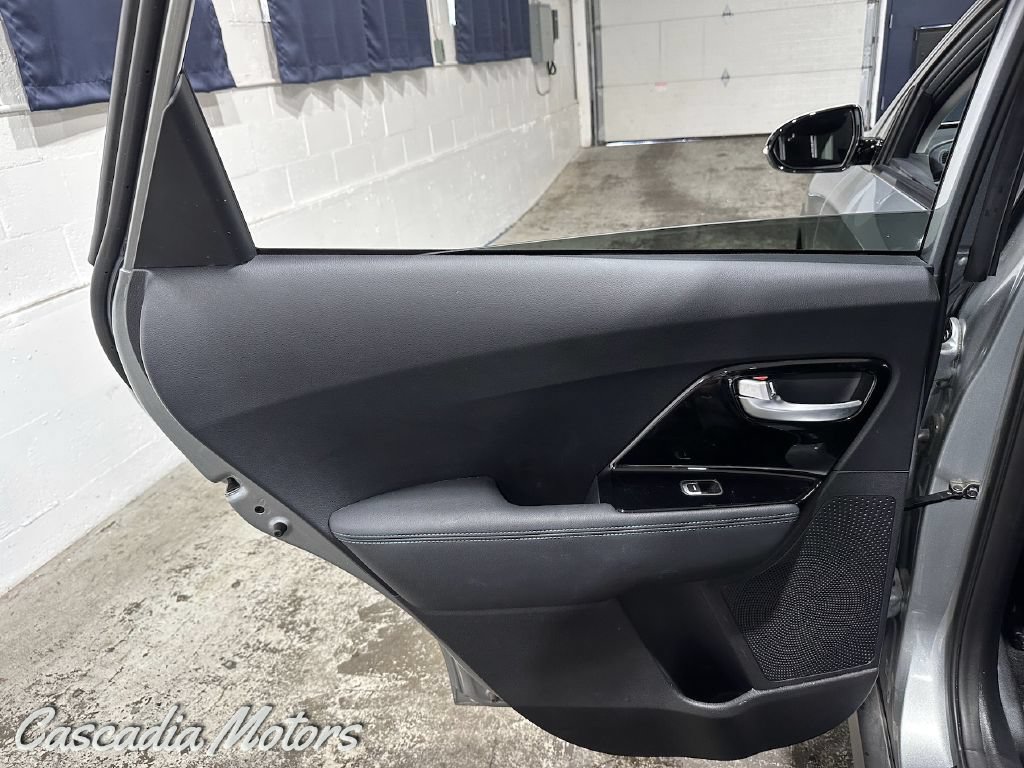 Used 2019 Kia Niro EX Premium w/ Cold Weather Package 1.0 FWD image 24