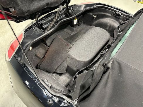 Used 2009 Saturn Sky Red Line image 9