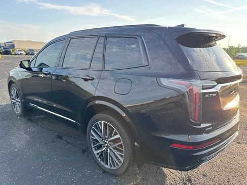 Used 2023 Cadillac XT6 Sport AWD/4WD image 6