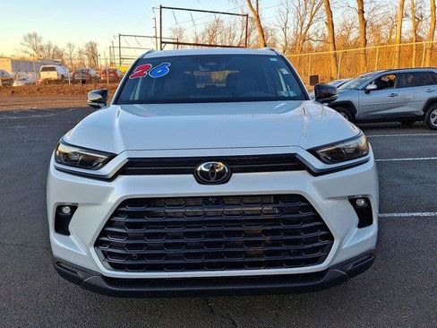 Certified 2026 Toyota Grand Highlander Nightshade Edition image 31