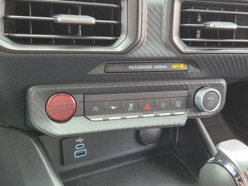 Used 2025 Ford Mustang Coupe image 16