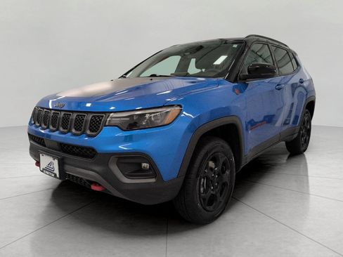 Used 2023 Jeep Compass Trailhawk w/ Trailhawk Elite Group AWD/4WD image 12