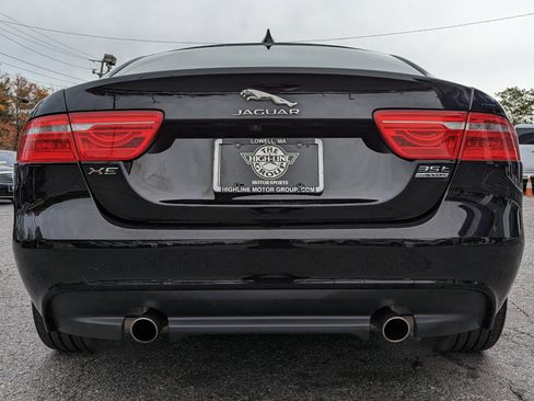 Used 2017 Jaguar XE Premium image 9