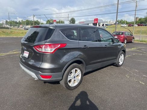 Used 2016 Ford Escape SE FWD image 9