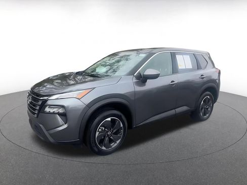 Used 2025 Nissan Rogue SV image 8