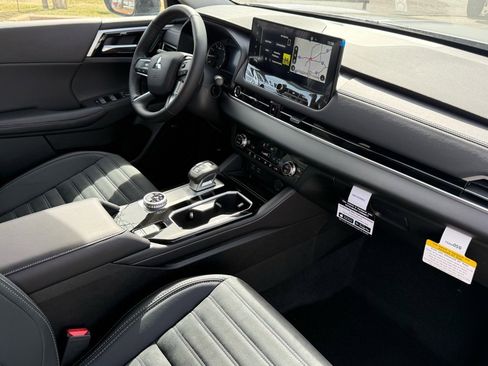 New 2026 Mitsubishi Outlander Trail Edition image 27