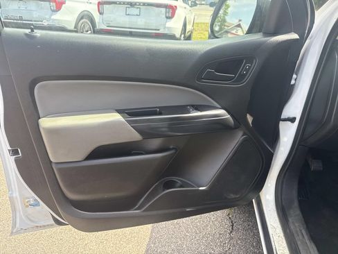 Used 2016 Chevrolet Colorado W/T w/ WT Convenience Package RWD image 16