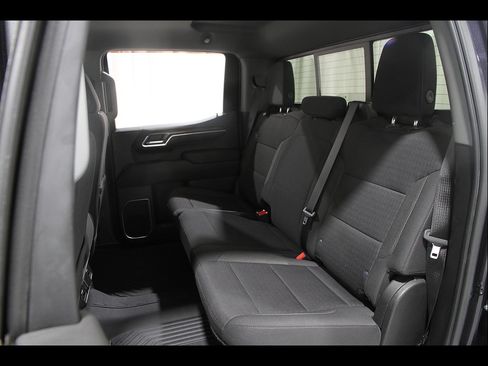 Certified 2022 Chevrolet Silverado 1500 LT w/ Z71 Off-Road Package AWD/4WD image 18