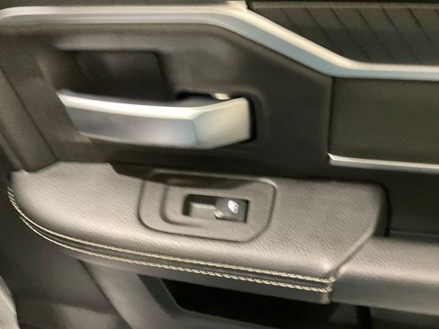 Used 2026 RAM 2500 Big Horn AWD/4WD image 13