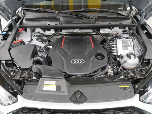 Used 2023 Audi SQ5 Premium Plus w/ Premium Plus Package AWD/4WD image 31