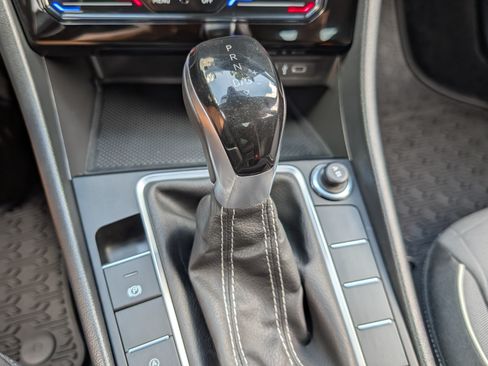 Used 2025 Volkswagen Jetta Sport FWD image 28