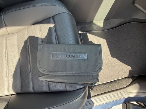 Used 2026 Honda CR-V EX-L image 34