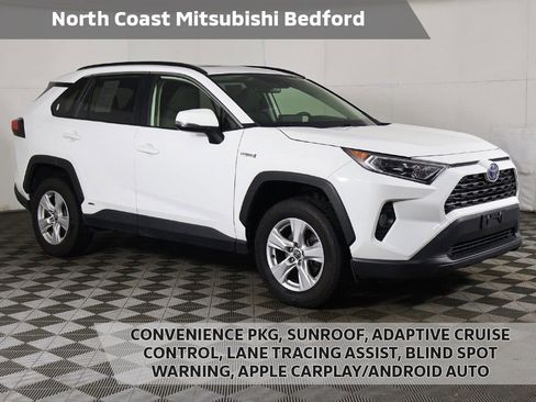 Used 2020 Toyota RAV4 XLE w/ Convenience Package image 1