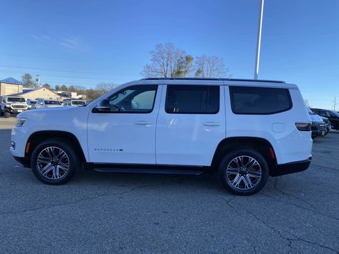 Certified 2024 Jeep Wagoneer Series II image 7