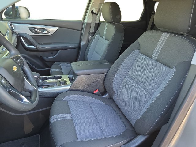 New 2026 Chevrolet Blazer LT w/ Midnight/Sport Edition FWD image 13
