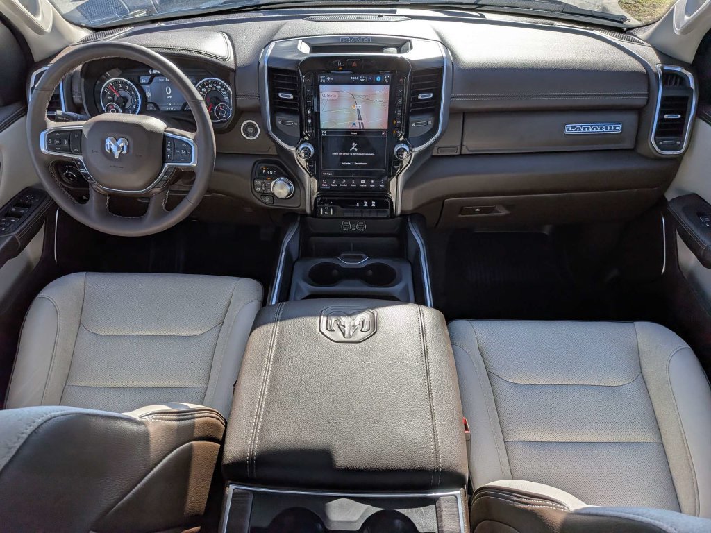Used 2025 RAM 1500 Laramie AWD/4WD image 13