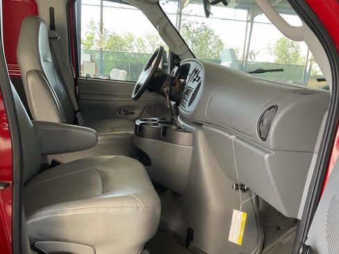 Used 2008 Ford E-350 and Econoline 350 Super Duty image 6