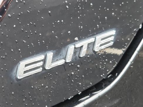 Used 2023 Honda Pilot Elite image 23