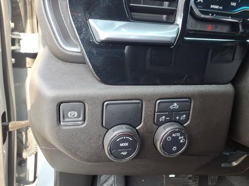 Used 2024 Chevrolet Silverado 1500 LT w/ Protection Package image 27